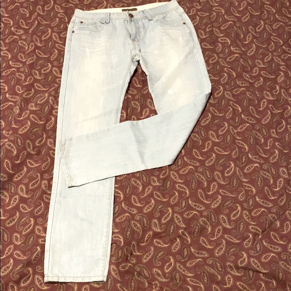 Light blue bleached jeans